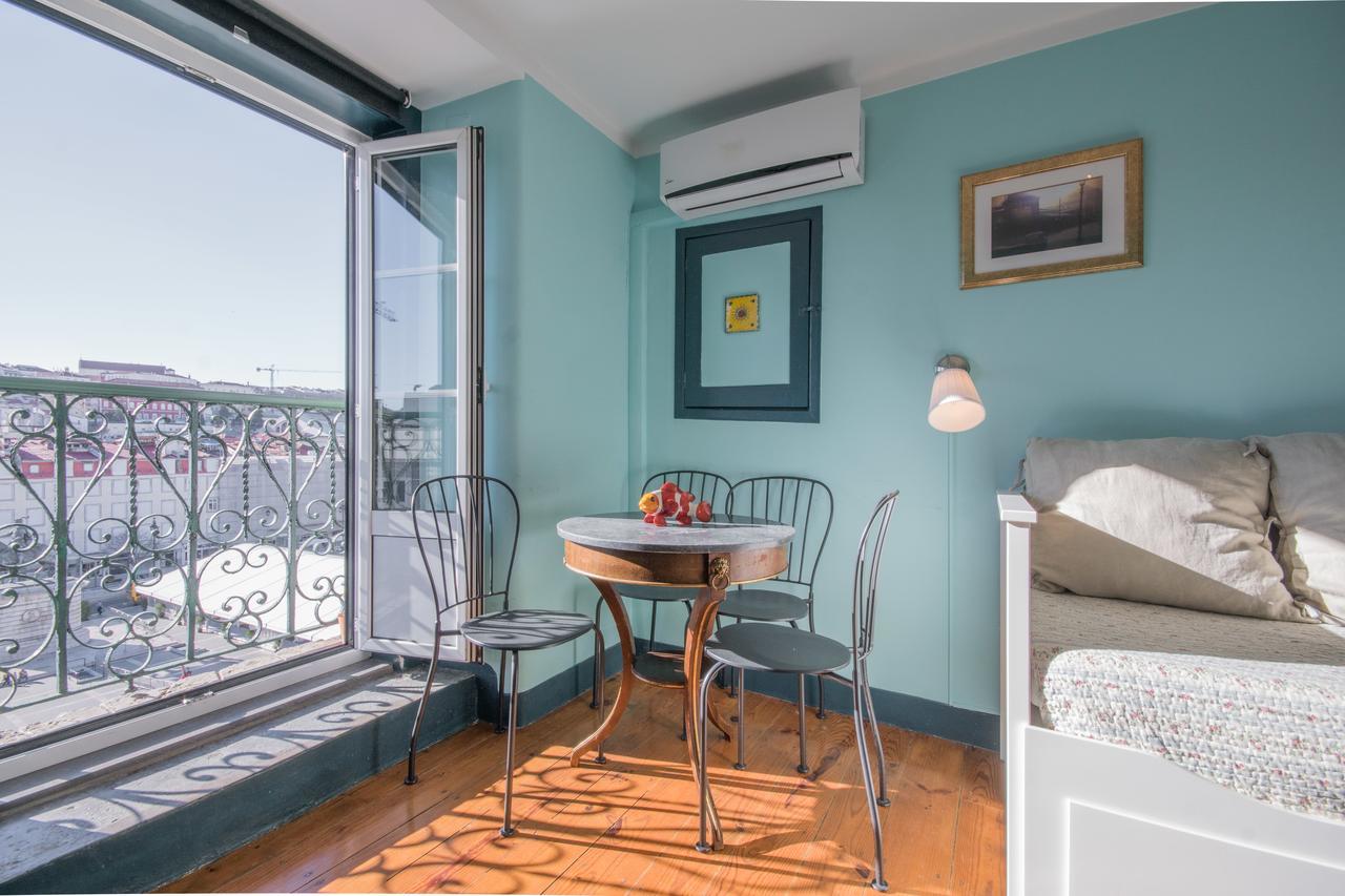 Charming Apartments In The Heart Of Lisbon Exterior photo